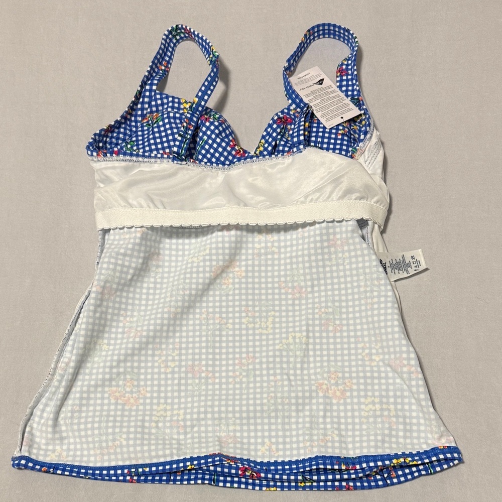 Lands' End Blue Floral V-Neck Wrap Underwire Tankini Swimsuit Top - Picture 6 of 7